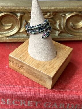 RARE AND INSANELY COOL!!! Silver and Pave Crystal Snake Wrap Ring